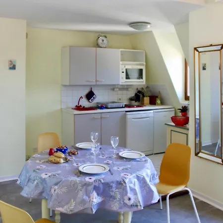 Apartment Le Plazza By Interhome Deauville